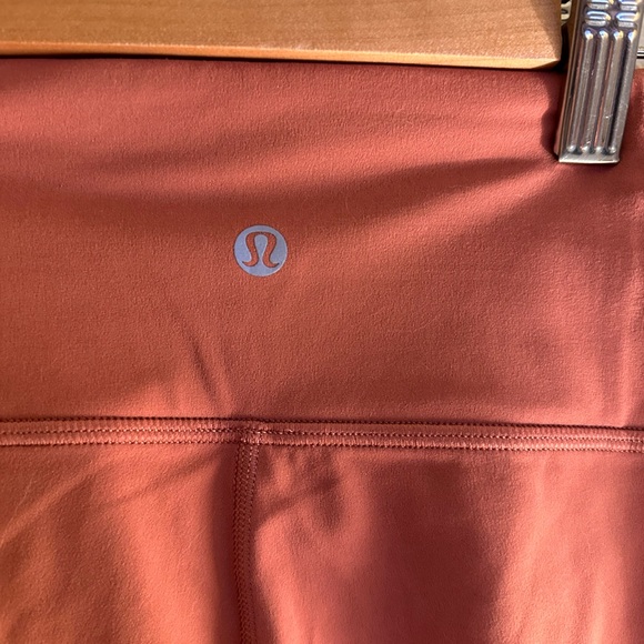 Lululemon flared leggings size 4 - Picture 3 of 5